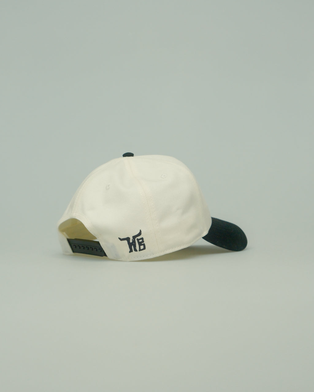 Winged Cap - White/Black